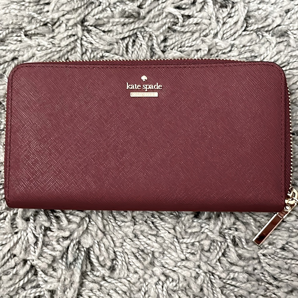 New Kate Spade zippy wallet Jackson Street